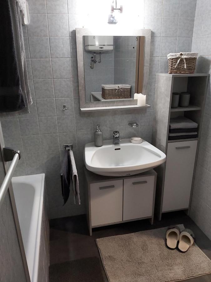 Korlape Apartman 4.2 Вольфсберг Экстерьер фото